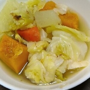 野菜いっぱいの具沢山カレースープ